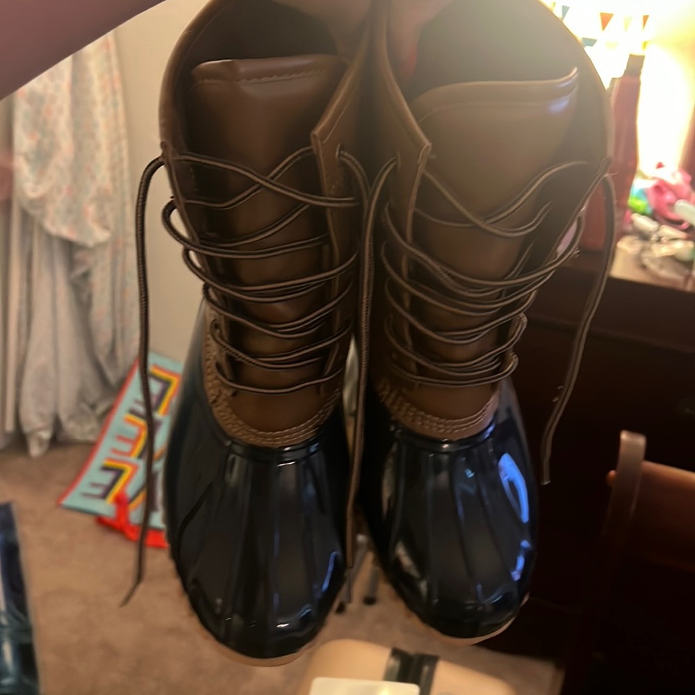 Sports duck boots  rain boots